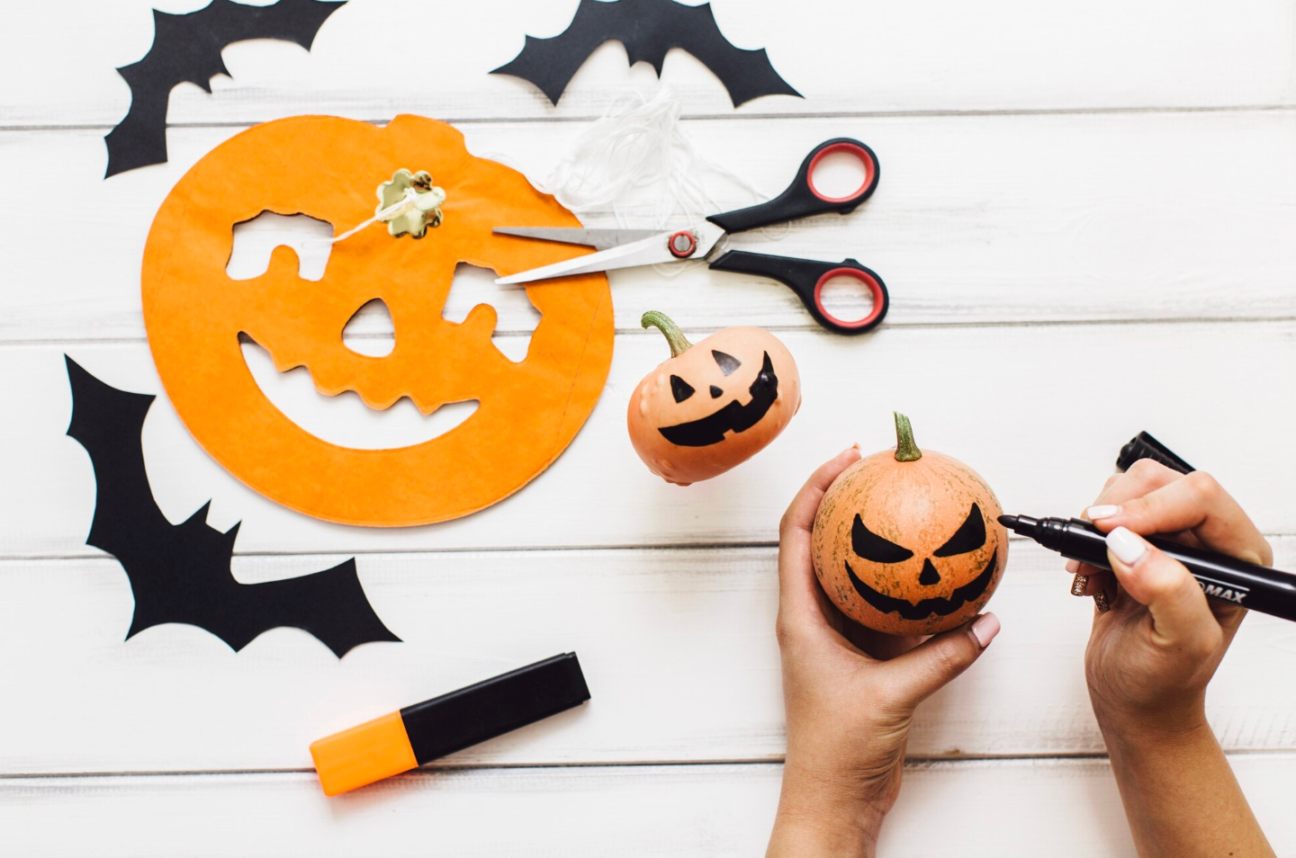 Cozy Crafts for Cool Days: Easy DIY Projects to Keep the Kids Entertained This Fall!